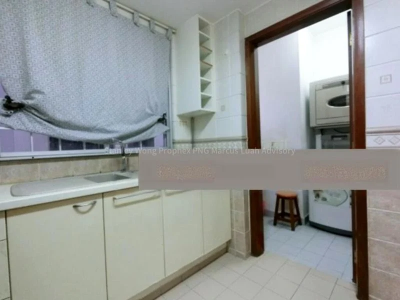 2 Bed Condo for Sale in The Bayshore - Image 1