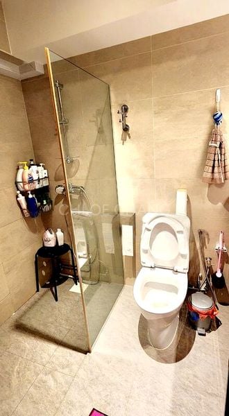 Executive HDB for Rent in  250B Compassvale Street - Image 2