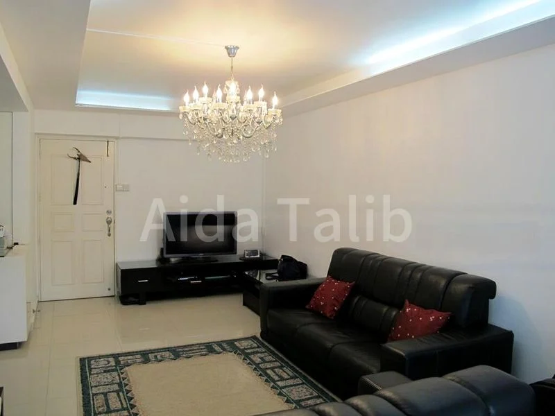 5 Room (5I) HDB for Rent in  382 Tampines Street 32 - Image 5