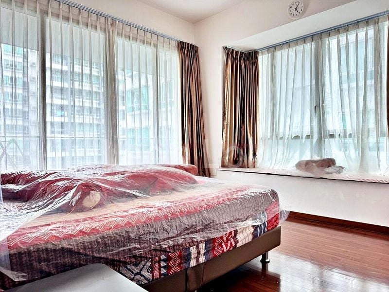 4 Bed Condo for Rent in  Livia - Image 7