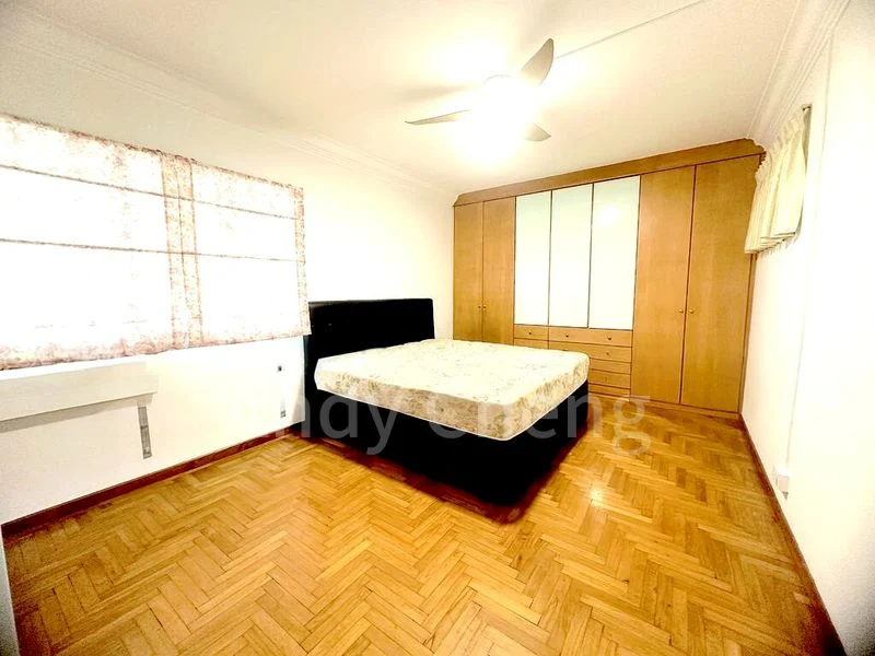 Executive HDB for Rent in  563 Hougang Street 51 - Image 9