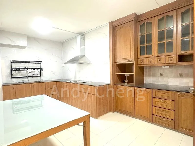 Executive HDB for Rent in  563 Hougang Street 51 - Image 4