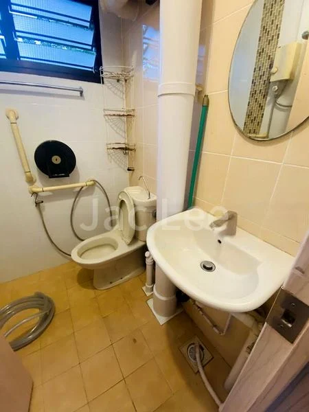 4 Room (4NG) HDB for Sale in  530 Bedok North Street 3 - Image 8