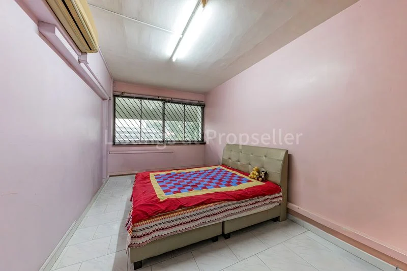 4 Room (4A) HDB for Sale in 357 Yishun Ring Road - Image 8