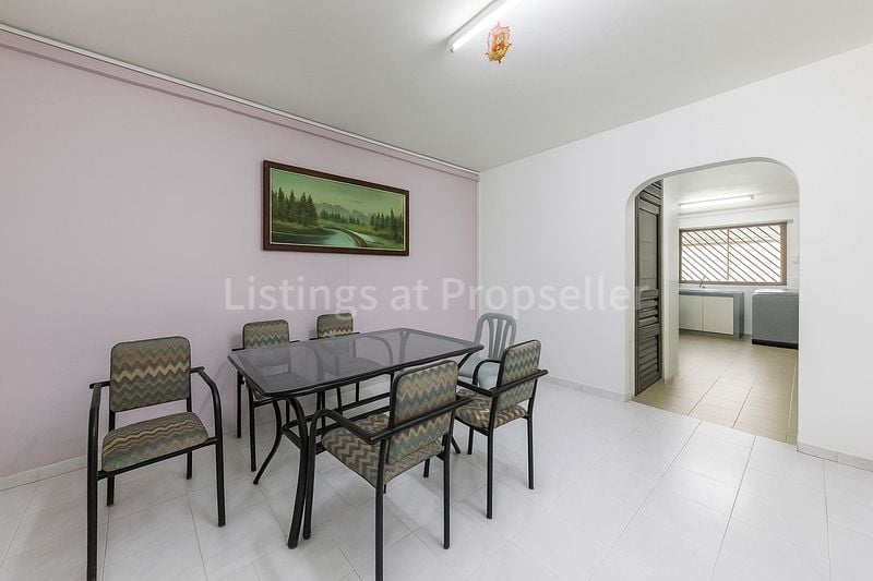 4 Room (4A) HDB for Sale in 357 Yishun Ring Road - Image 7