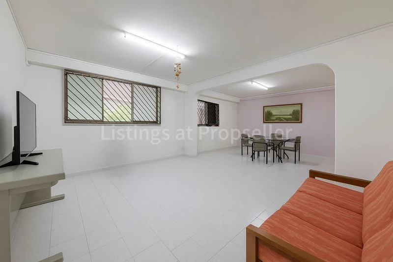 4 Room (4A) HDB for Sale in 357 Yishun Ring Road - Image 1