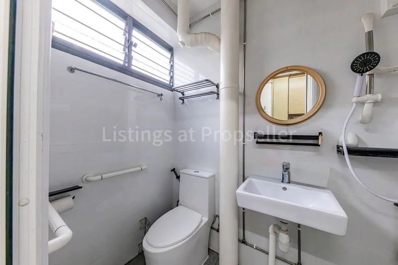 4 Room (4A) HDB for Sale in 357 Yishun Ring Road - Image 11