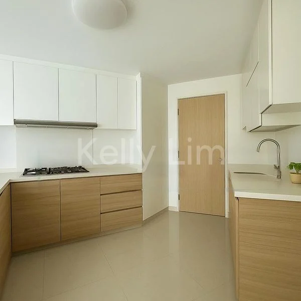 3 Bed Apartment (Condo) for Sale in  Santa Fe Mansions - Image 2