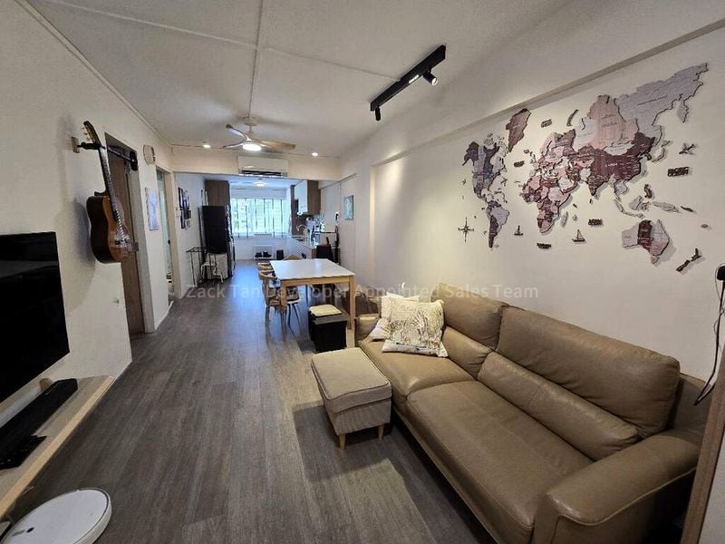 3 Room (3NG) HDB for Sale in  122 Hougang Avenue 1 - Image 3