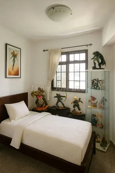 4 Room (4A) HDB for Sale in 673C Jurong West Street 65 - Image 3