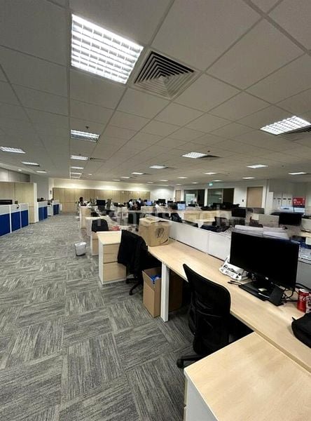 Office for Rent: The Metropolis - Image 3