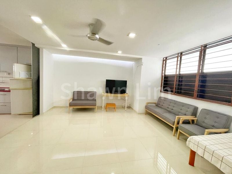 4 Room (4I) HDB for Rent in  327 Ubi Avenue 1 - Image 1