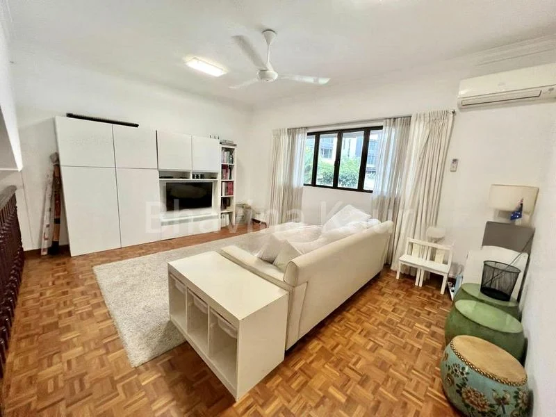 4 Bed Semi-Detached House (Landed) for Rent in  Regent Villas - Image 17