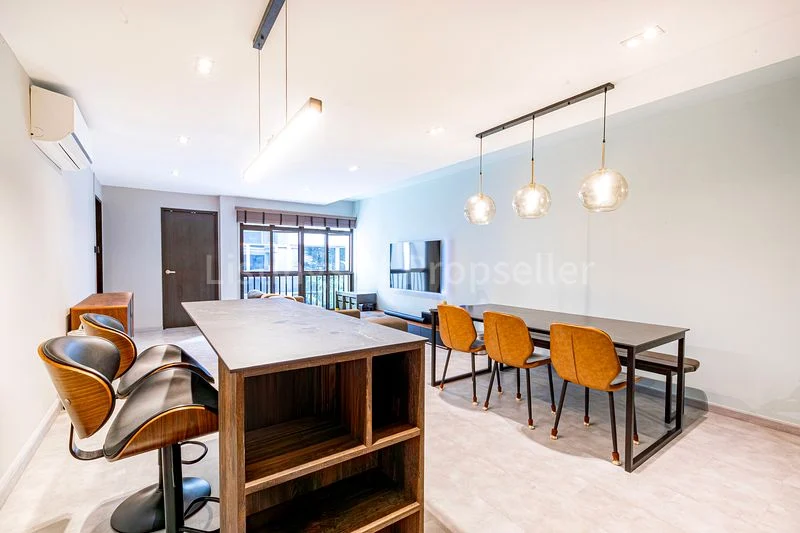 5 Room (5I) HDB for Sale in 672A Klang Lane - Image 2