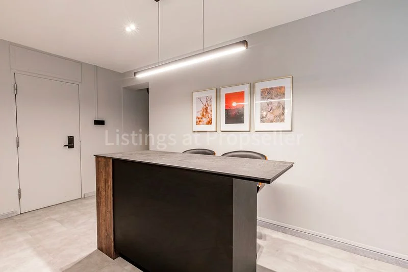 5 Room (5I) HDB for Sale in 672A Klang Lane - Image 3