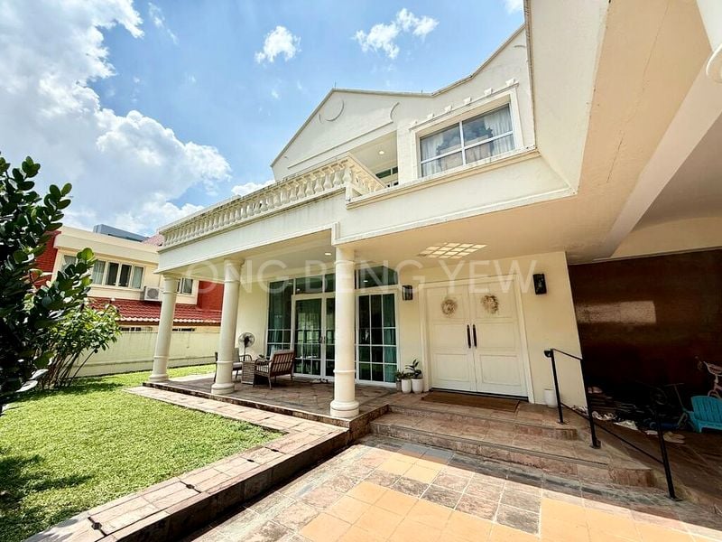 5 Bed Bungalow (Landed) for Rent in  Goldhill Plaza - Image 2