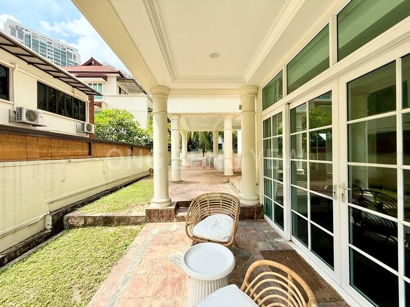 5 Bed Bungalow (Landed) for Rent in  Goldhill Plaza - Image 1