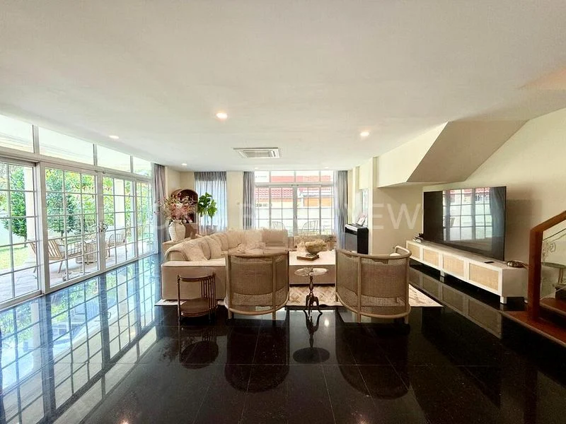 5 Bed Bungalow (Landed) for Rent in  Goldhill Plaza - Image 6