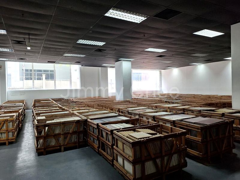 Light Industrial (B1) for Rent: 6m High, Standalone Building Featuring Loading Bays in Tai Seng - Image 2