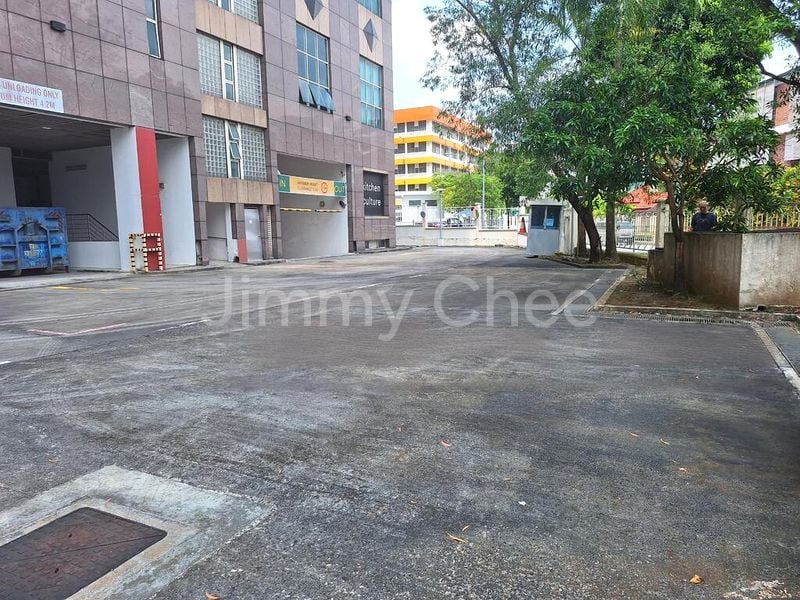 Light Industrial (B1) for Rent: 6m High, Standalone Building Featuring Loading Bays in Tai Seng - Image 6