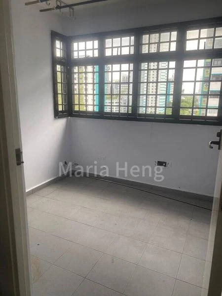 3 Room (3I) HDB for Sale in  75 Whampoa Drive - Image 2