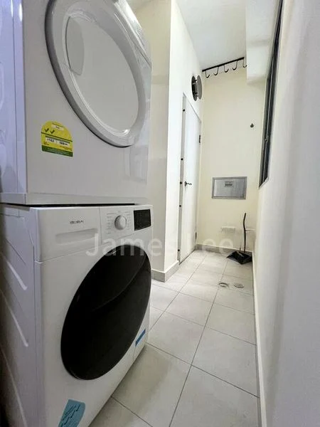 Common Room (Condo) for Rent in  The Lakeshore - Image 10