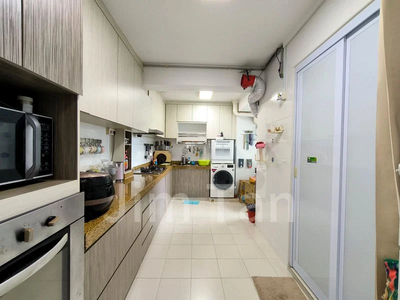 5 Room (5I) HDB for Sale in  39 Telok Blangah Rise - Image 2