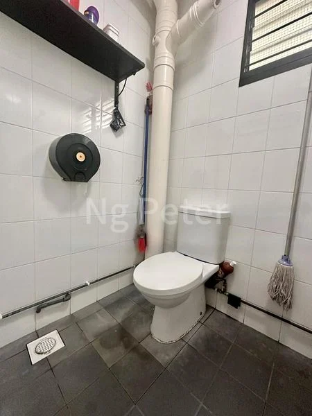 Common Room (HDB) for Rent in  635 Hougang Avenue 8 - Image 5