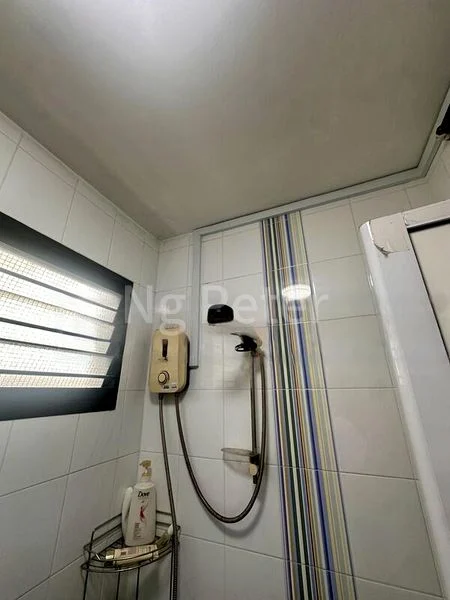 Common Room (HDB) for Rent in  635 Hougang Avenue 8 - Image 4