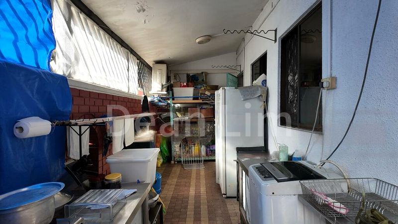 5 Bed Corner Terrace (Landed) for Sale in  Alkaff Oasis - Image 4