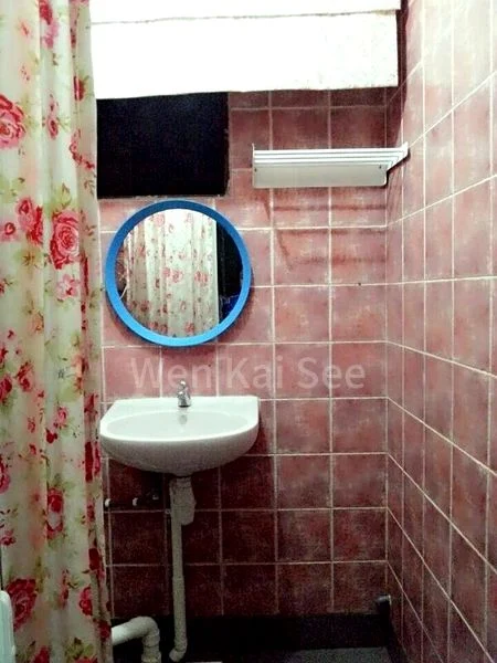 Room (HDB) for Rent in  232 Bain Street - Image 1