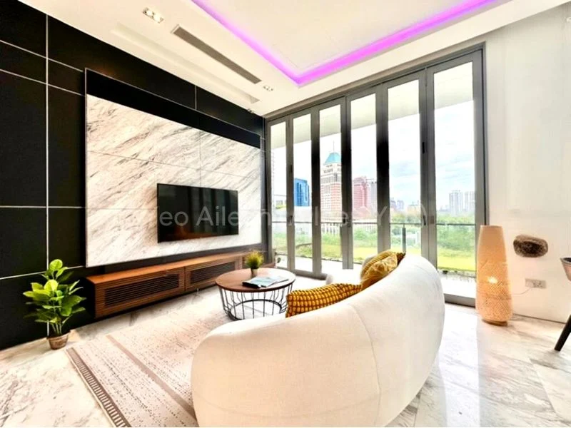 3 Bed Condo for Rent in  Paterson Linc - Image 2