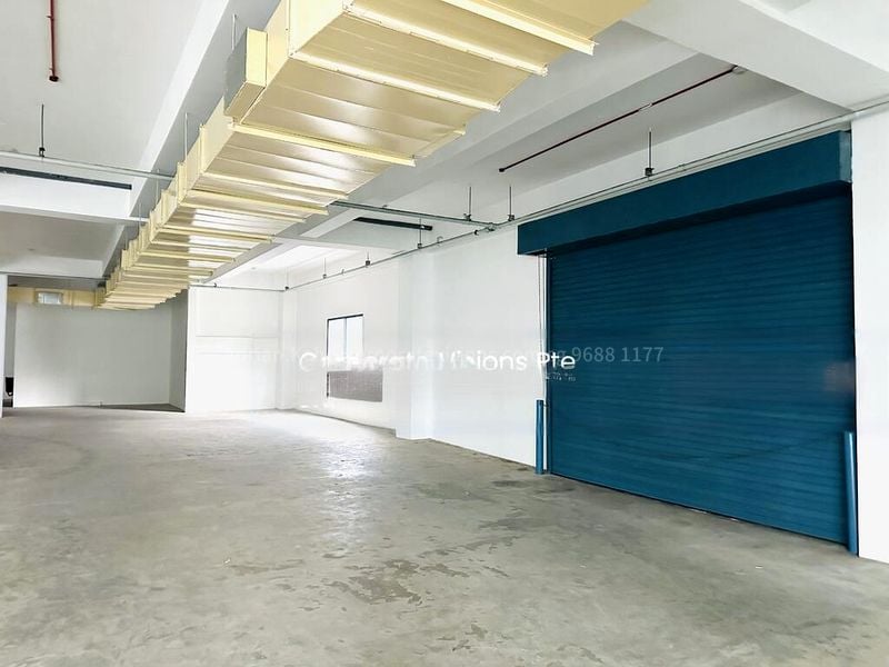 Light Industrial (B1) for Rent: ANG MO KIO PRODUCTION STORAGE SPACE: Clean & Bright : Suits Many Operations - Image 1