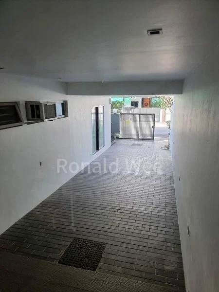 5 Bed Semi-Detached House (Landed) for Rent in  The Yardley - Image 16