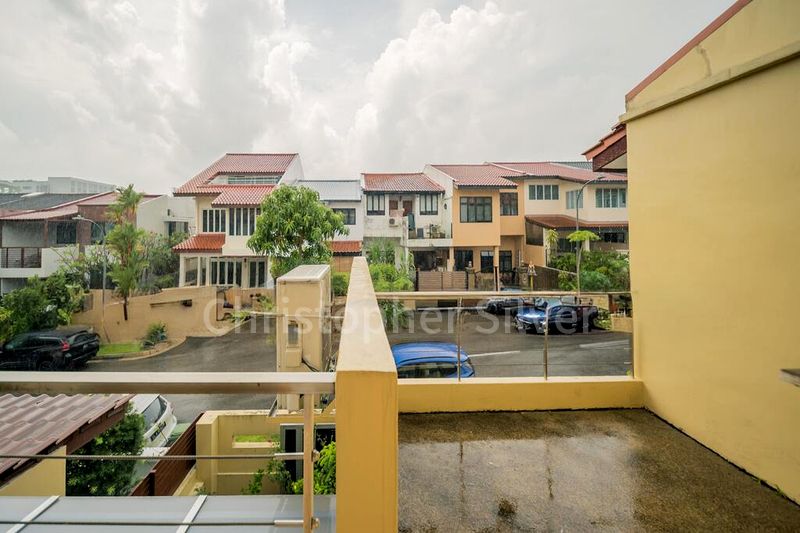4 Bed Terraced House (Landed) for Sale in  Hougang Avenue 1 - Image 3