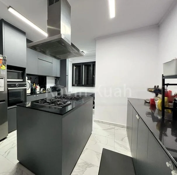 5 Room (5I) HDB for Sale in  523 Serangoon North Avenue 4 - Image 5