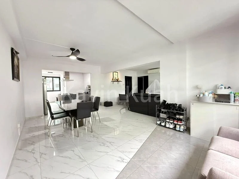 5 Room (5I) HDB for Sale in  523 Serangoon North Avenue 4 - Image 1