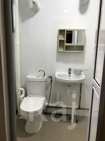 5 Room (5STD) HDB for Rent in  428 Bedok North Road - Image 5