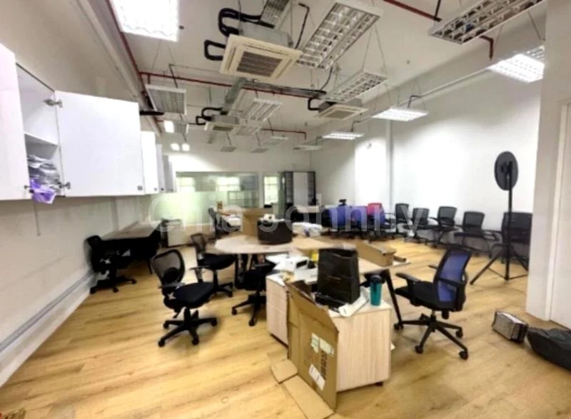 Light Industrial (B1) for Rent: Harbourside Building 2 - Image 6