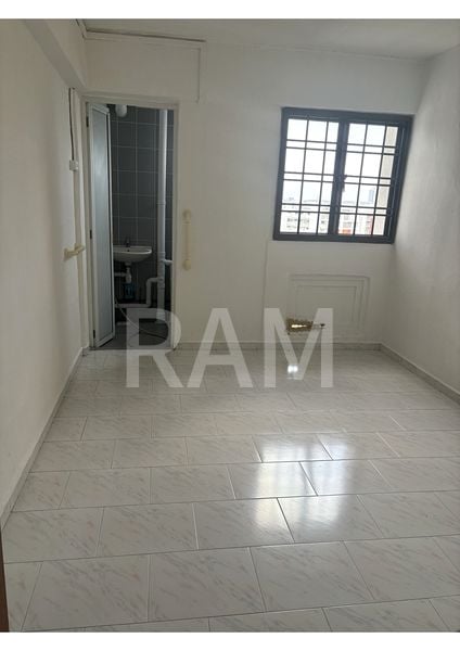 3 Room (3NG) HDB for Rent in 108 Ang Mo Kio Avenue 4 - Image 3