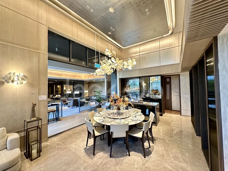 5+1 Bed Apartment (Condo) for Sale in The Continuum - Image 1