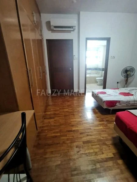 Master Room (Condo) for Rent in  Sims Residences - Image 2
