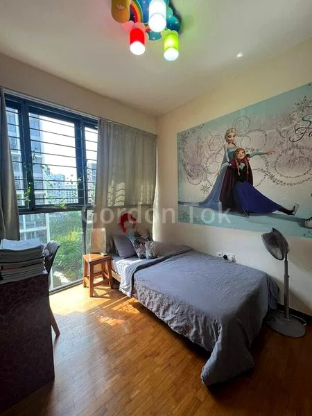 4 Bed Executive Condo for Sale in  Twin Fountains - Image 9