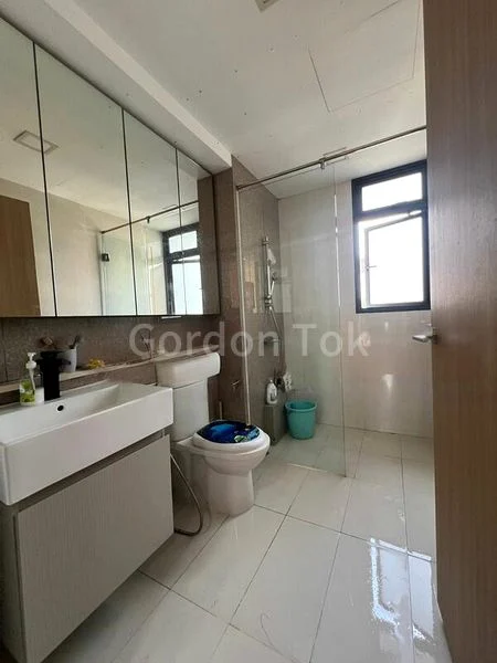 4 Bed Executive Condo for Sale in  Twin Fountains - Image 3