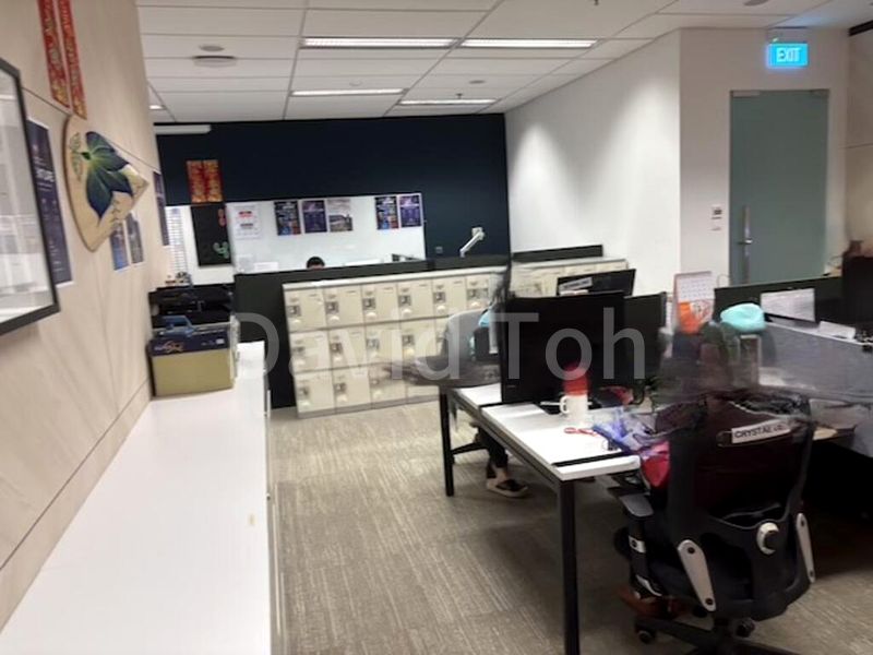 Office for Rent: Lift Lobby Frontage, Fitted Office, Tanjong Pagar - Image 2