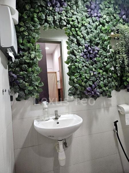 Light Industrial (B1) for Sale: First Centre - Image 3