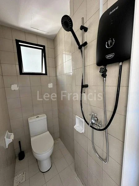 Room (Condo) for Rent in  Heritage View - Image 6