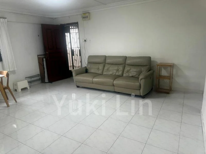 4 Room (4A) HDB for Rent in  158 Tampines Street 12 - Image 3
