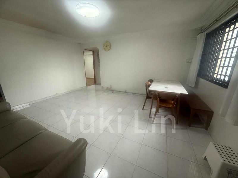 4 Room (4A) HDB for Rent in  158 Tampines Street 12 - Image 4
