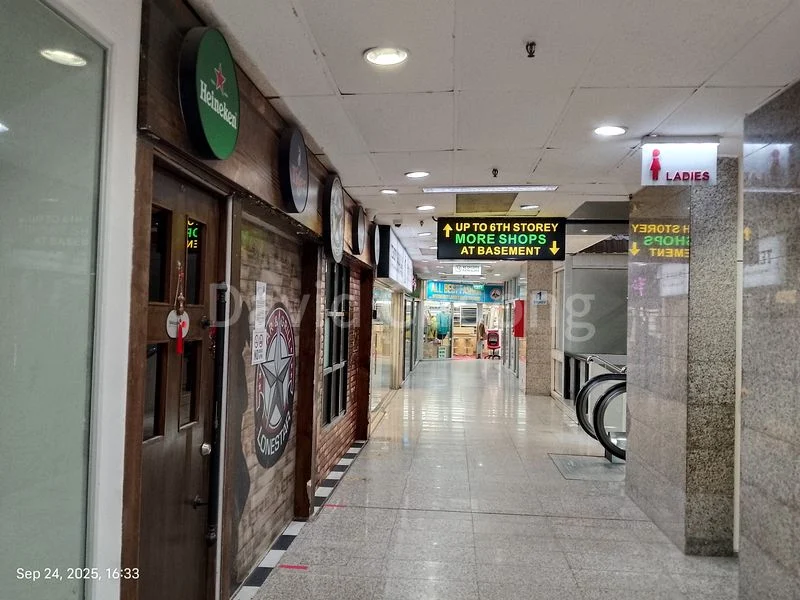 Mall Shop for Rent in  Far East Shopping Centre - Image 2